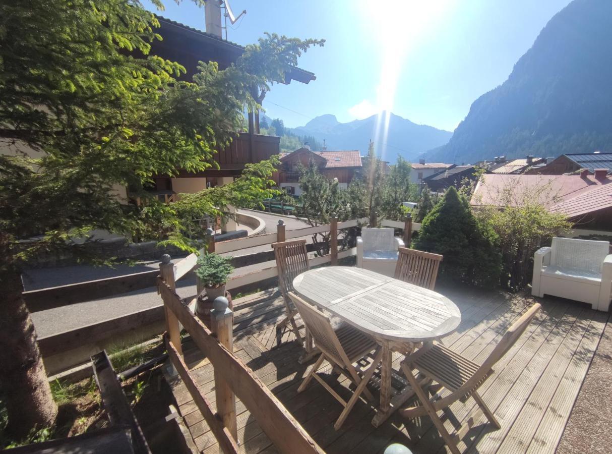 Ferienwohnung La Tana Dell'Orso Campitello di Fassa Exterior foto