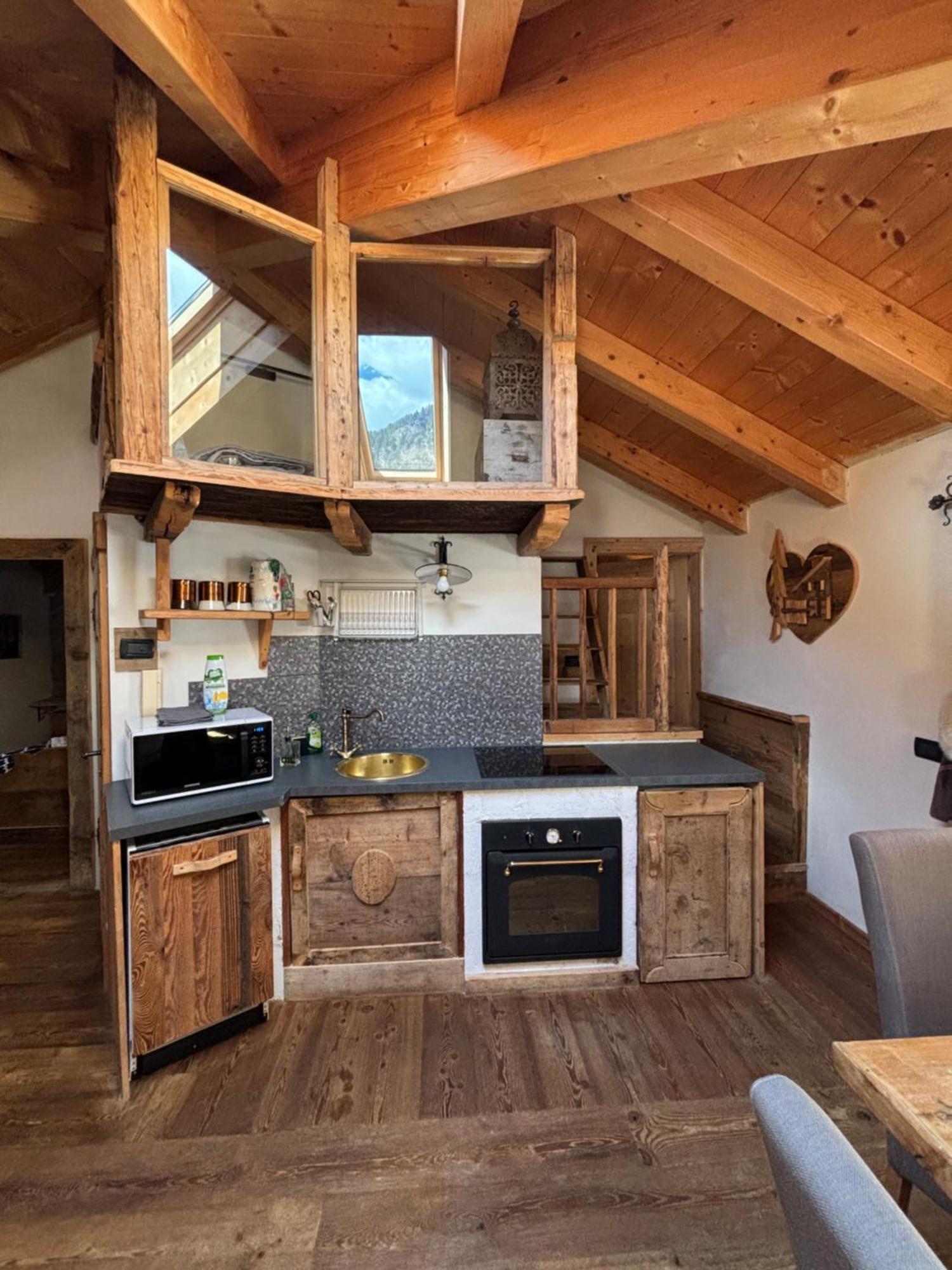 Ferienwohnung La Tana Dell'Orso Campitello di Fassa Exterior foto