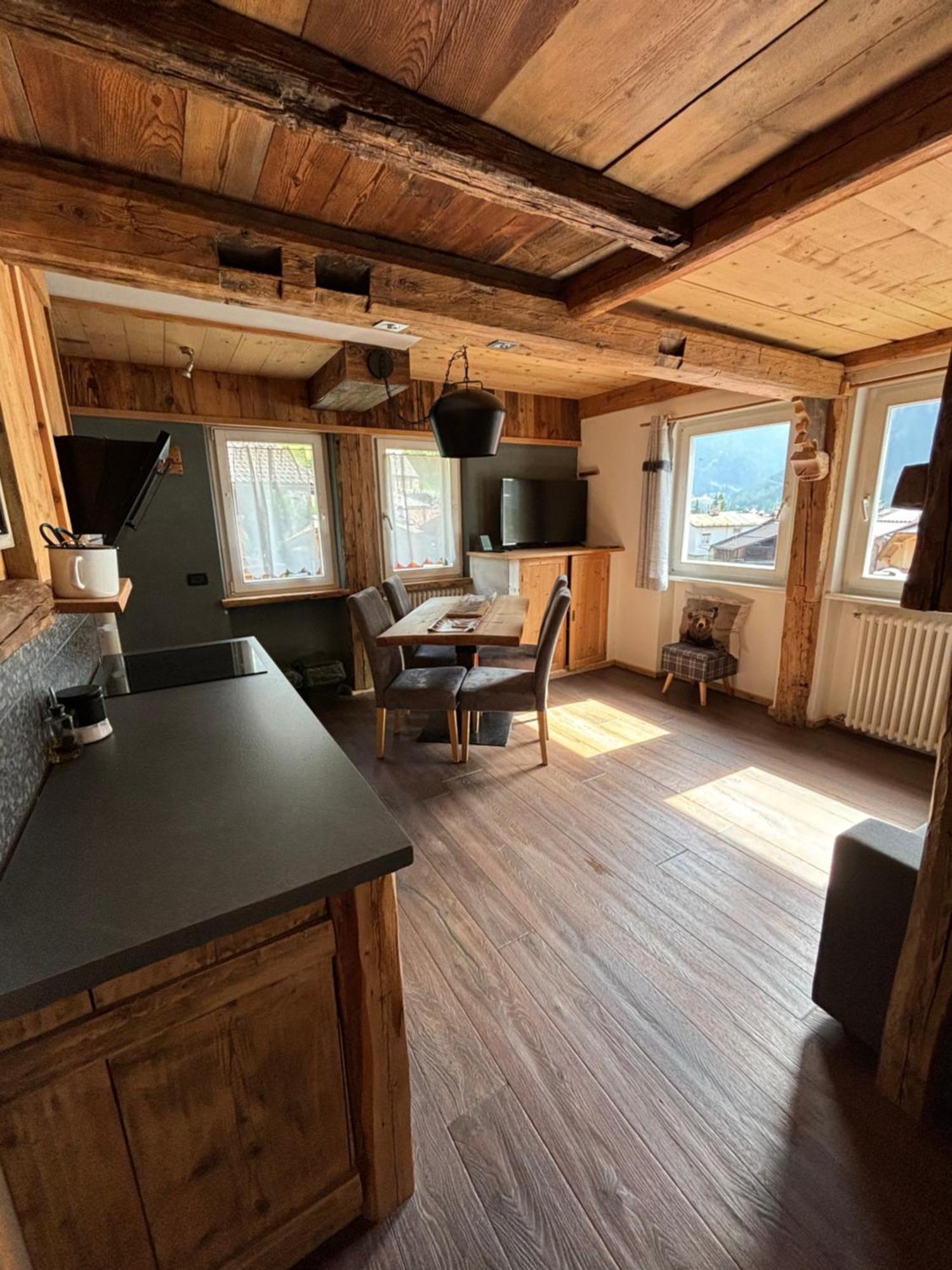 Ferienwohnung La Tana Dell'Orso Campitello di Fassa Exterior foto